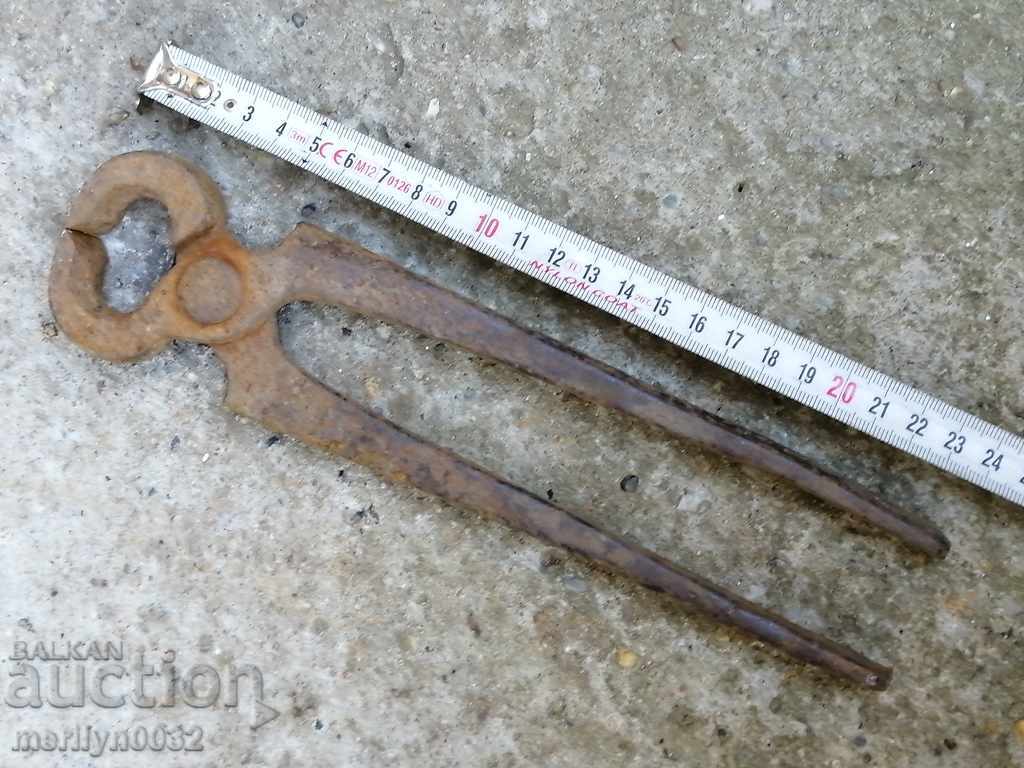 Delivery of Old pliers, wrought iron, wrought iron, Delivery of Old pliers, wrought iron, wrought iron,