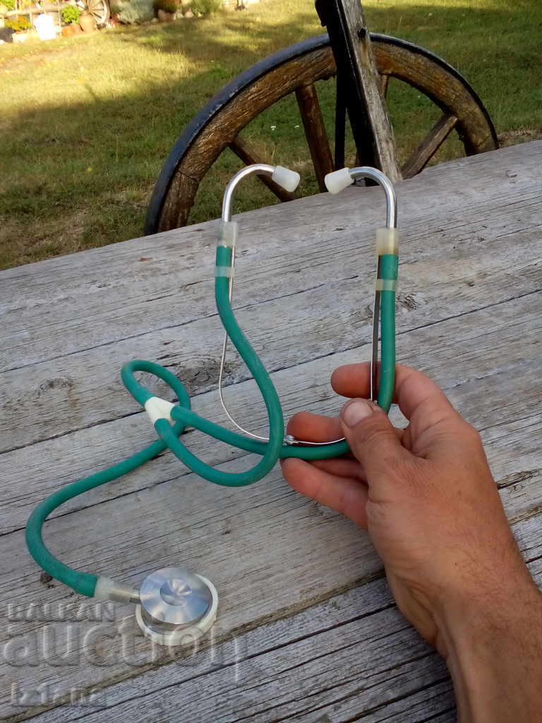 Old medical headphones with price 30.00 BGN | € 15.34