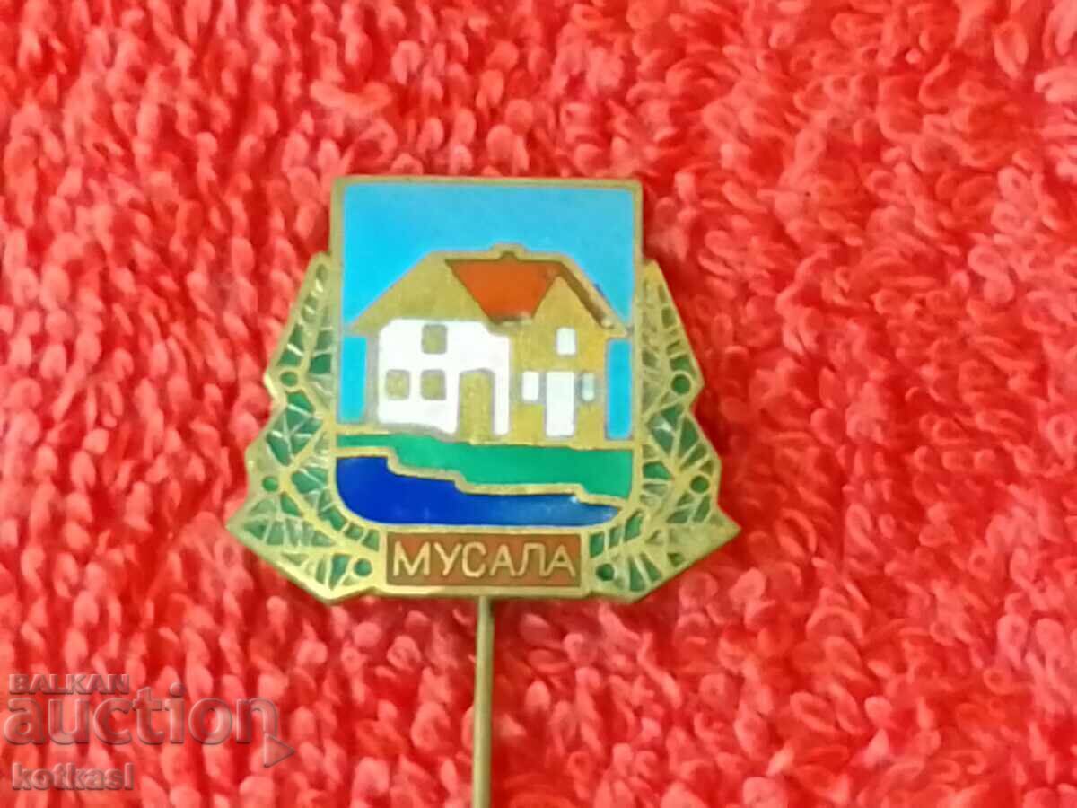 Delivery of Old social badge bronze pin enamel MUSALA excellent Delivery of Old social badge bronze pin enamel MUSALA excellent