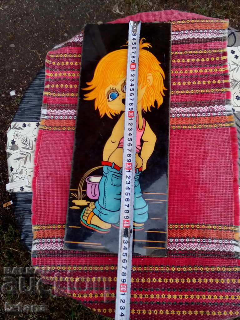 Delivery of Old wooden decoration, painting, souvenir Delivery of Old wooden decoration, painting, souvenir