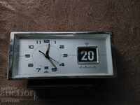 Chinese table clock