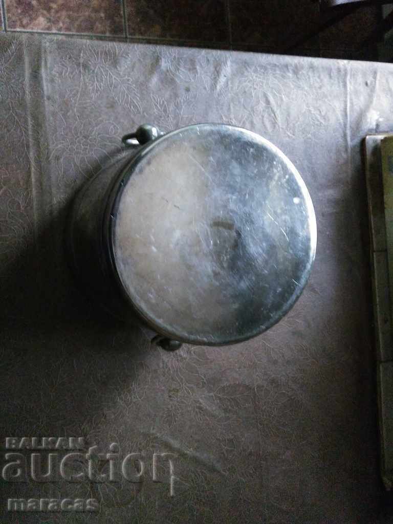 Посребрена шампанера с цена € 14.32 | 28.01 лв.