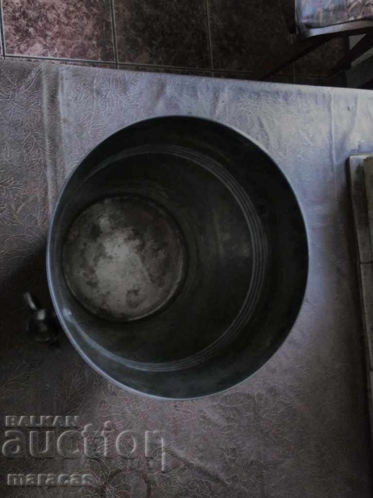 Auction  Silver-plated champagne