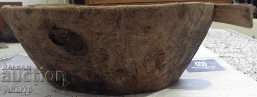 LARGE OLD WOOD-SCREW-CUP