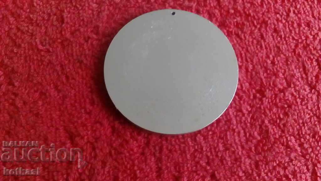 Delivery of Old WWII metal medal DOROGAMI OTSOV-HEROEV Delivery of Old WWII metal medal DOROGAMI OTSOV-HEROEV