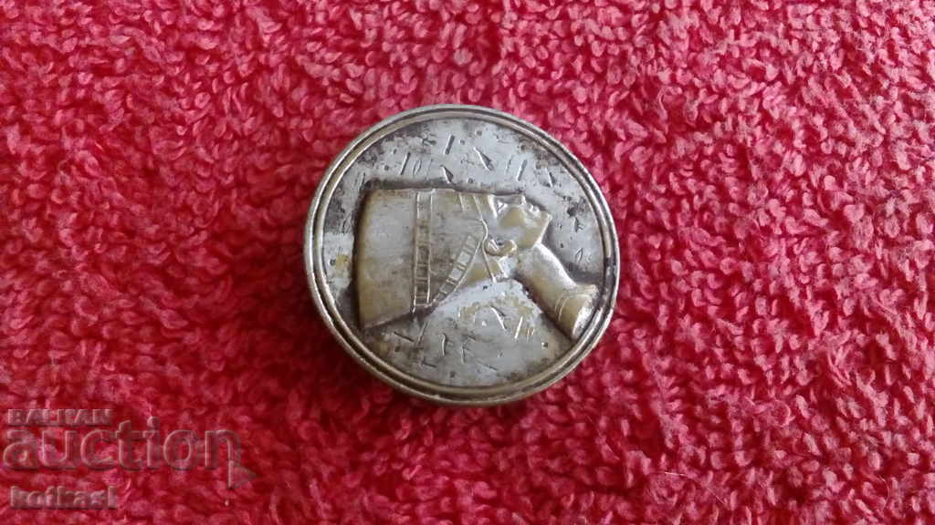 Auction Metal silver panel figure NEFERTTITE Egypt Auction Metal silver panel figure NEFERTTITE Egypt