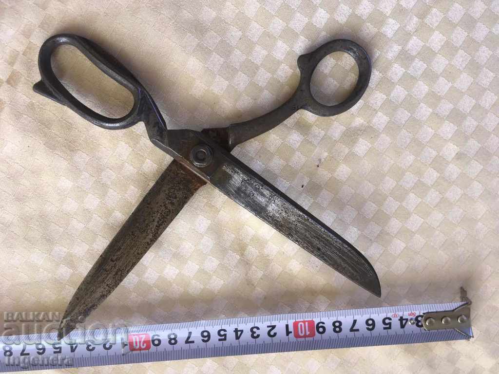 VINTAGE BULGARIAN TAILOR SCISSORS FROM THE SOCIALIST ERA MARKED - 5 VINTAGE BULGARIAN TAILOR SCISSORS FROM THE SOCIALIST ERA MARKED - 5