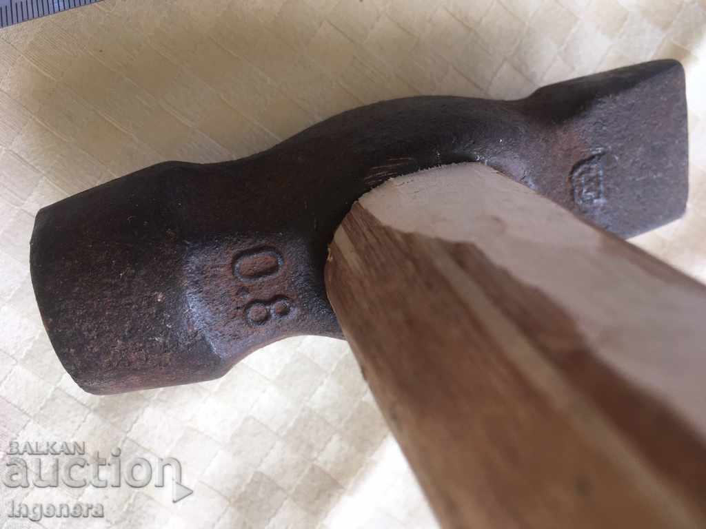 HOOK WITH HANDLE TOOL-0.800 KG LABEL with price 15.00 BGN | € 7.67