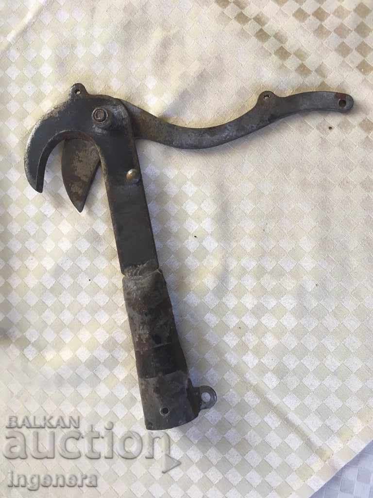 Auction STAR FORGED CUTTING SCISSORS Auction STAR FORGED CUTTING SCISSORS