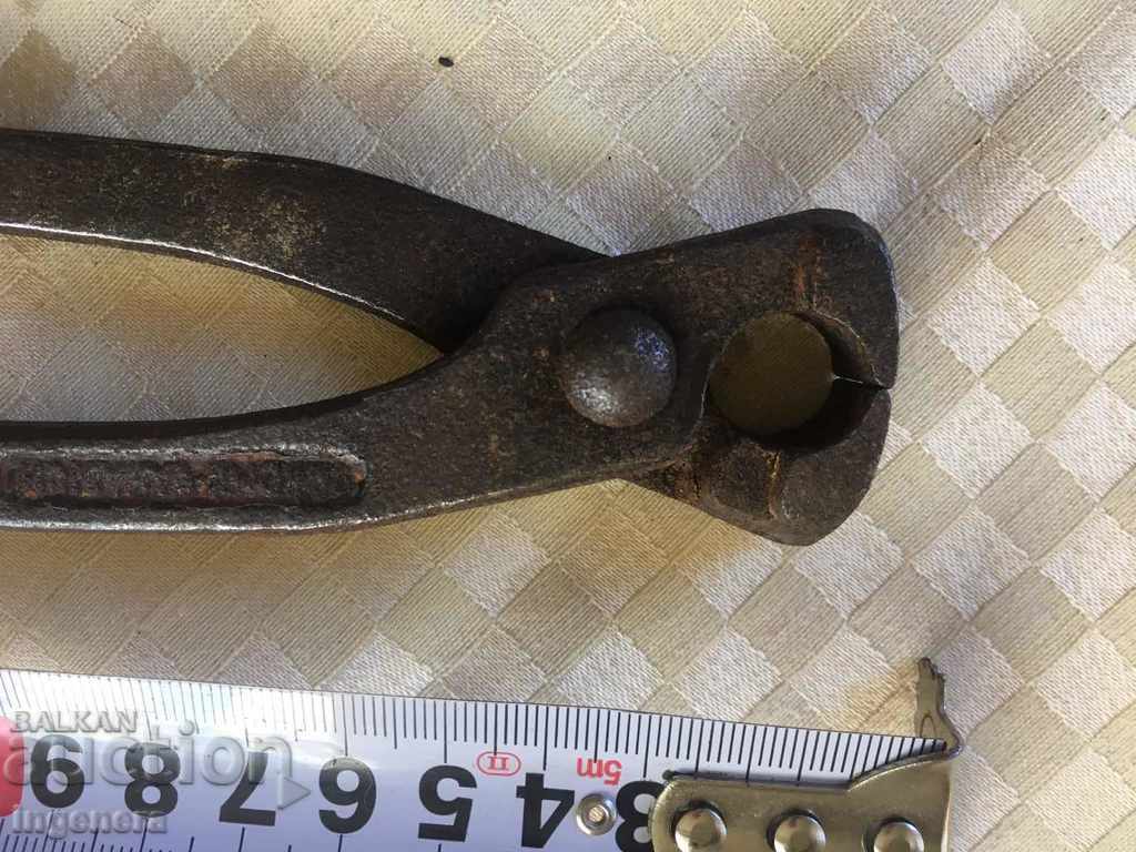 Auction CHROME-VANADI ARMATURE TICKERS THE ETERNAL INSTRUMENT Auction CHROME-VANADI ARMATURE TICKERS THE ETERNAL INSTRUMENT