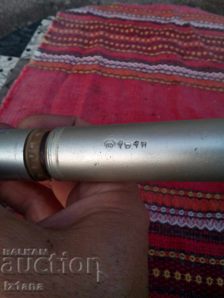 Delivery of An old bicycle pump Delivery of An old bicycle pump