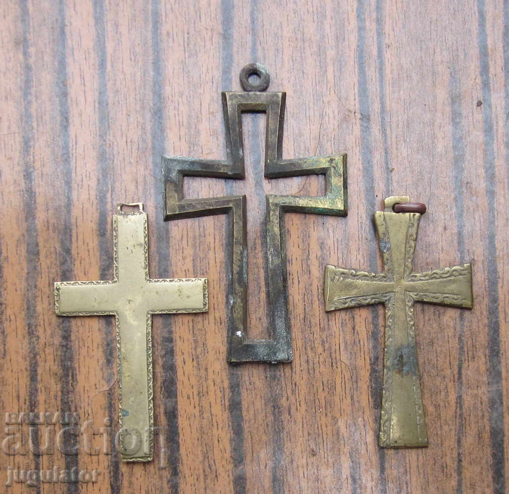 стари Български Възрожденски бронзови кръста кръстове кръст с цена 35.00 лв. | € 17.90 стари Български Възрожденски бронзови кръста кръстове кръст с цена 35.00 лв. | € 17.90