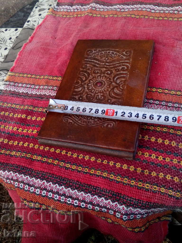 Стара кожена подвързия за фото албум - 5 Стара кожена подвързия за фото албум - 5