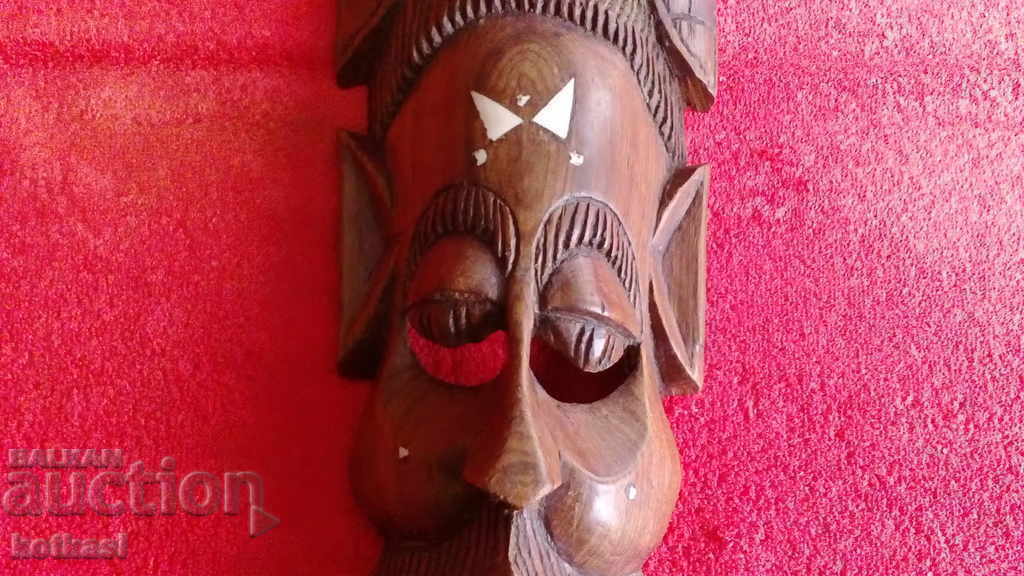 Auction Old Large Wood Carving Mask with Elephant Trunk Inlay Auction Old Large Wood Carving Mask with Elephant Trunk Inlay