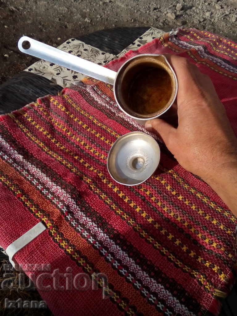 Παράδοση Παλιά πίδακα αλουμινίου Παράδοση Παλιά πίδακα αλουμινίου