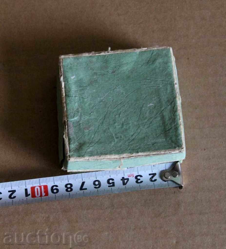 SOC LUXURY KIT SLEEVES AMBER BUTTONS NEEDLE with price 25.00 BGN | € 12.78 SOC LUXURY KIT SLEEVES AMBER BUTTONS NEEDLE with price 25.00 BGN | € 12.78