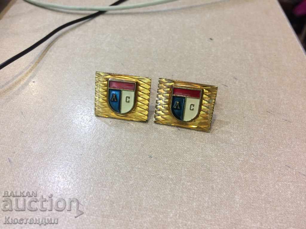 OLD FOOTBALL BUTTONS LEVSKI SPARTAK EXTREMELY RARE - 5 OLD FOOTBALL BUTTONS LEVSKI SPARTAK EXTREMELY RARE - 5