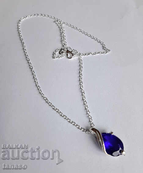 Ασημένιο κολιέ με μωβ κρύσταλλο με τιμή 20.00 BGN | € 10.23 Ασημένιο κολιέ με μωβ κρύσταλλο με τιμή 20.00 BGN | € 10.23