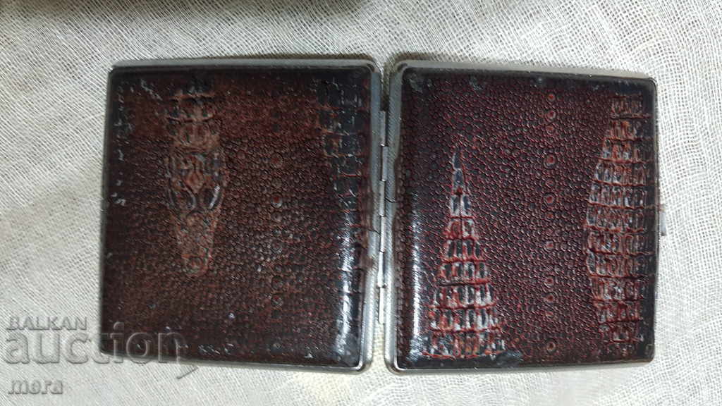Auction Old cigarette case Auction Old cigarette case