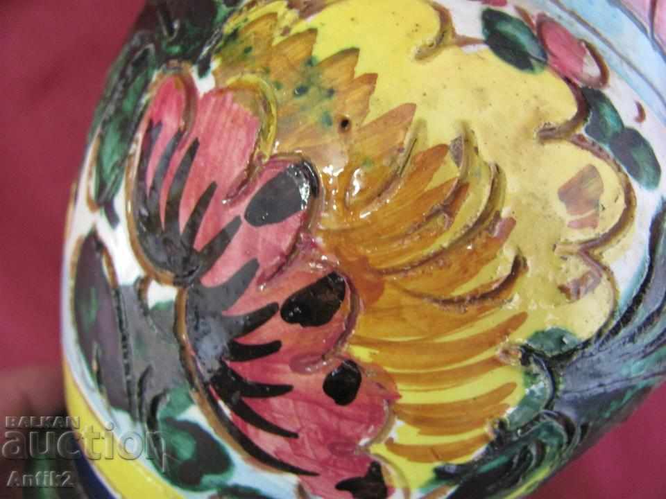 Auction 19th century Handmade Vase Majolica Italy Auction 19th century Handmade Vase Majolica Italy