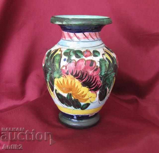 19th century Handmade Vase Majolica Italy