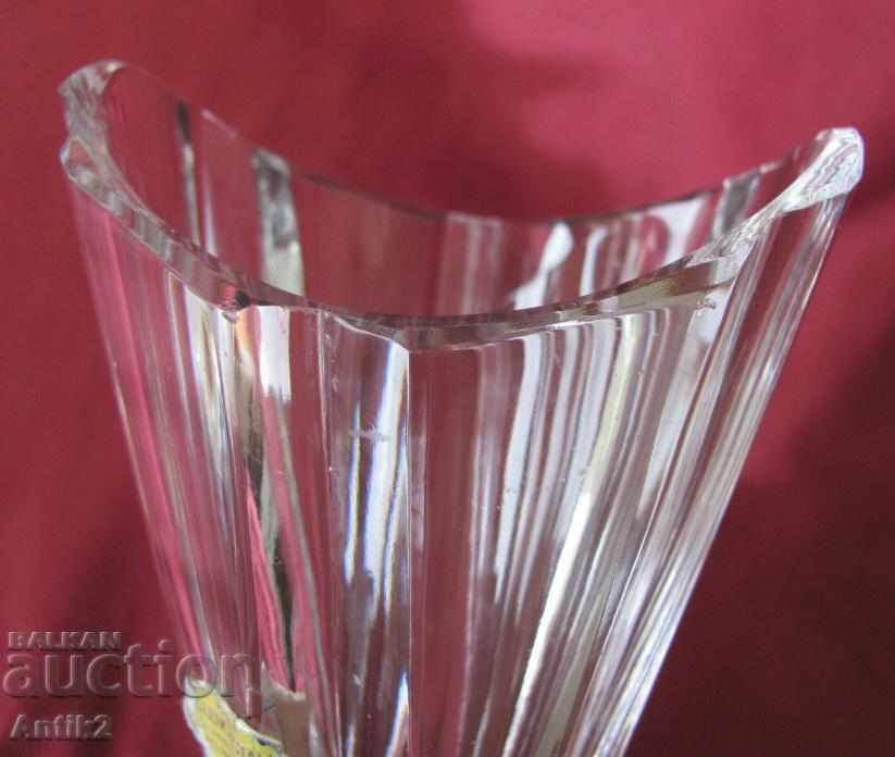Delivery of Art Deco Crystal Glass Vase Germany Delivery of Art Deco Crystal Glass Vase Germany