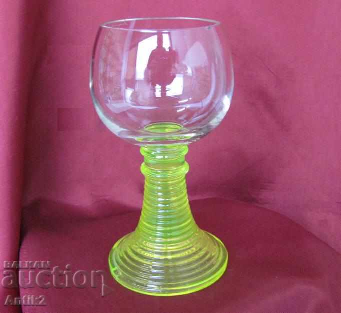 Антикварна Арт Деко Ораниум Кристално Стъкло Чаша с цена 200.00 лв. | € 102.26 Антикварна Арт Деко Ораниум Кристално Стъкло Чаша с цена 200.00 лв. | € 102.26