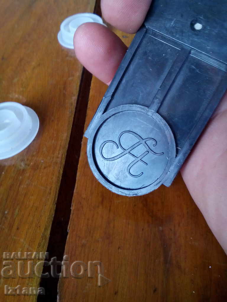 Delivery of An old opener Delivery of An old opener