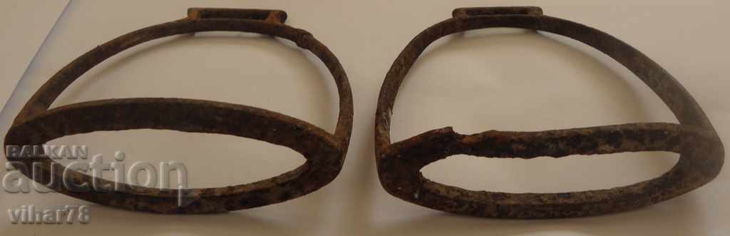 Auction A pair of stirrups for a cavalry horse Auction A pair of stirrups for a cavalry horse