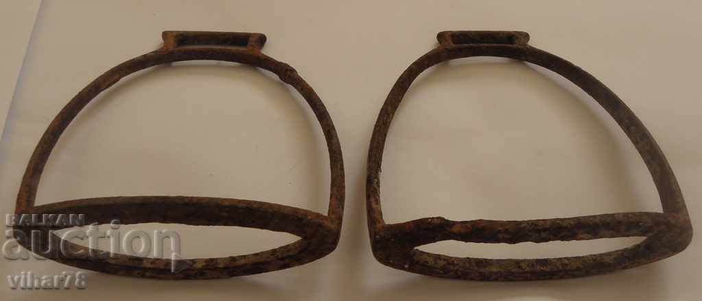 A pair of stirrups for a cavalry horse