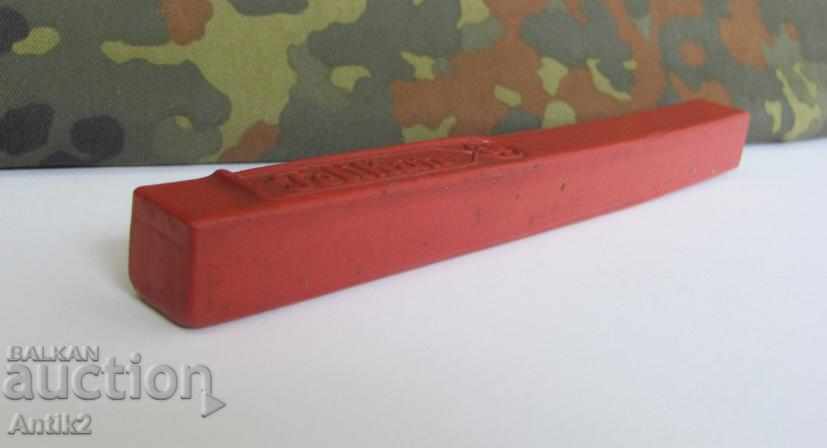 Delivery of World War II Red Wax PELIKAN Delivery of World War II Red Wax PELIKAN