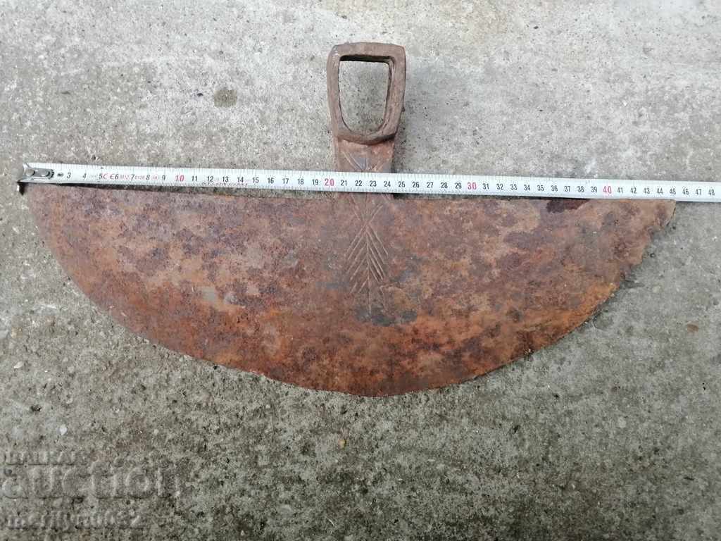 Δημοπρασία Παλιά σφυρήλατη τσάπα, λεπίδα, σφυρήλατο σίδερο, σφραγίδα εργαλείου Δημοπρασία Παλιά σφυρήλατη τσάπα, λεπίδα, σφυρήλατο σίδερο, σφραγίδα εργαλείου