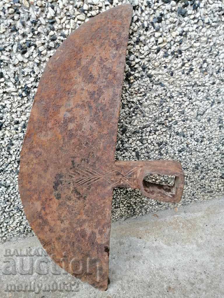 Old forged picking, tooling, wrought iron, tool printing