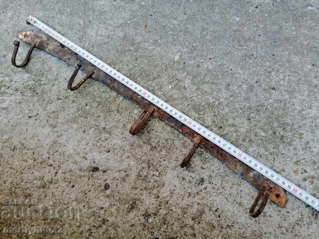 Delivery of Old metal forged hanger wrought iron primitive Delivery of Old metal forged hanger wrought iron primitive