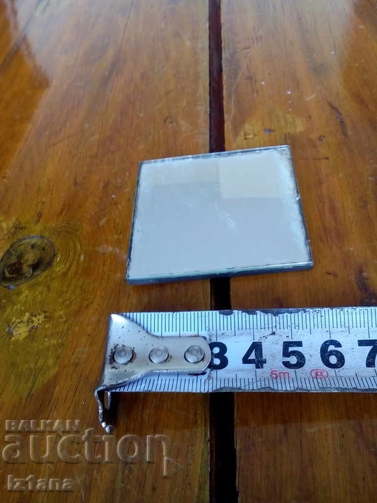 Auction  An old mirror, a mirror