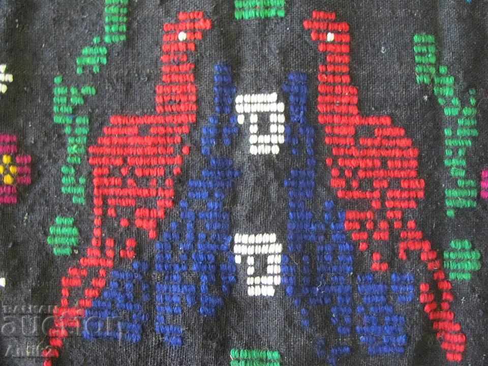 Licitație Covor brodat și brodat din secolul al XIX-lea, pernă