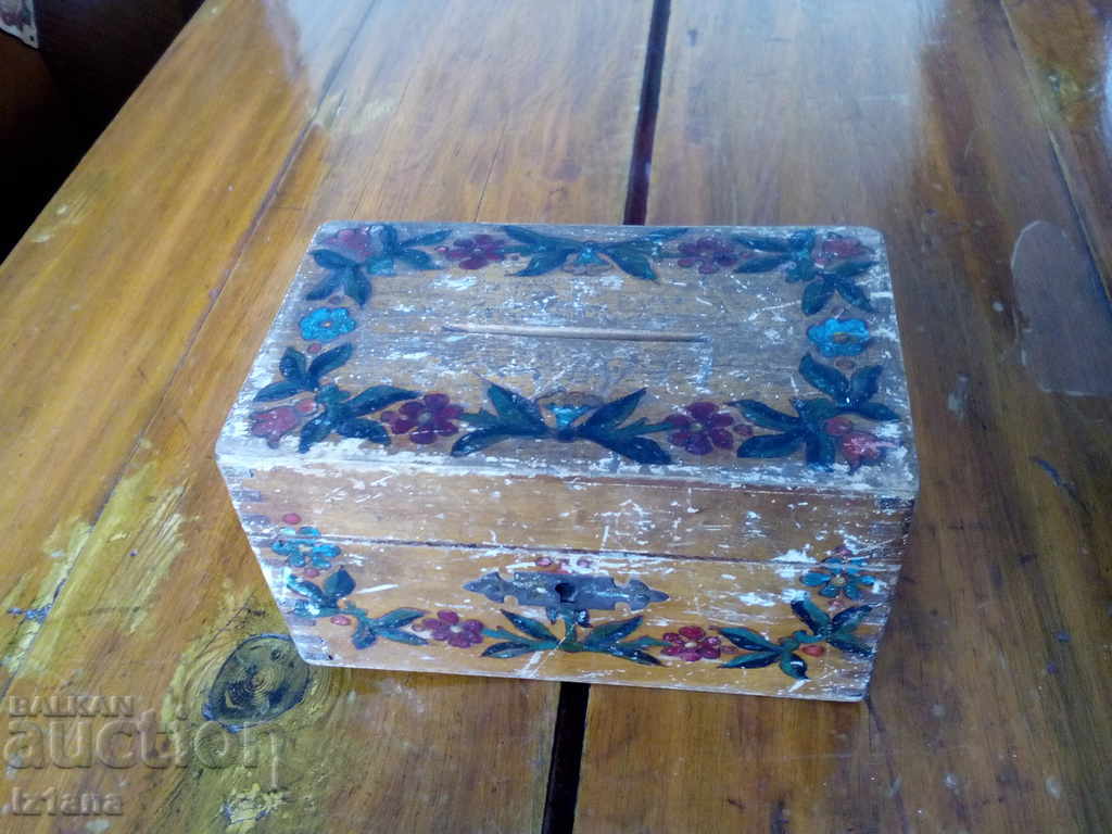 Old wooden box with price 25.00 BGN | € 12.78 Old wooden box with price 25.00 BGN | € 12.78