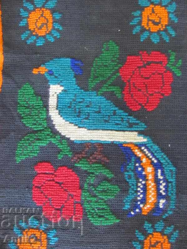 Delivery of 19th Century Hand embroidered Tapestry woolen thread Delivery of 19th Century Hand embroidered Tapestry woolen thread
