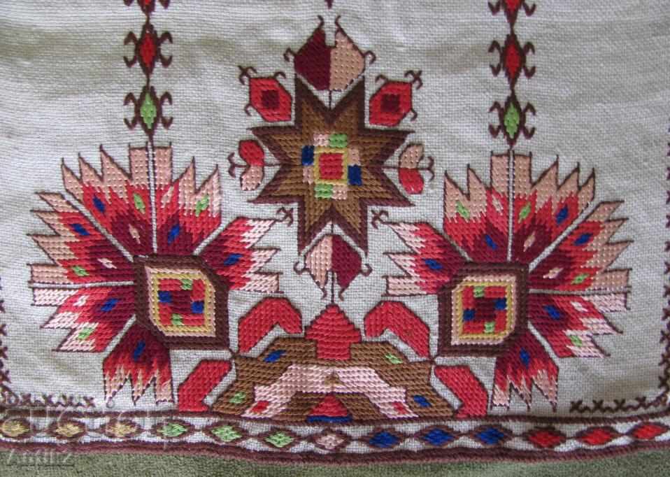 Old Hand Embroidery Box, Tablecloth with price 120.00 BGN | € 61.36 Old Hand Embroidery Box, Tablecloth with price 120.00 BGN | € 61.36