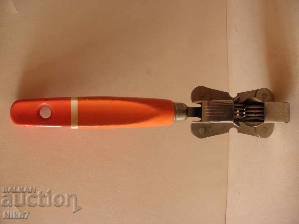 Μαχαίρι Sharpener - Βέλγιο. με τιμή 20.00 BGN | € 10.23 Μαχαίρι Sharpener - Βέλγιο. με τιμή 20.00 BGN | € 10.23