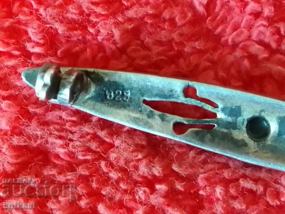 Old silver hallmarked brooch with semi-precious stones - 6