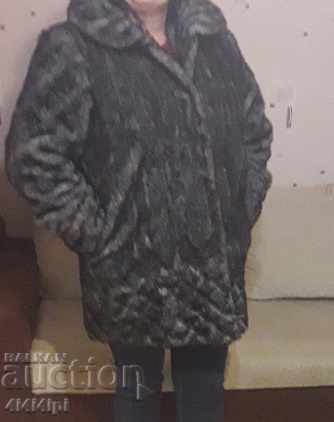 Palton de blană " cu preț 25.00 BGN | € 12.78 Palton de blană " cu preț 25.00 BGN | € 12.78