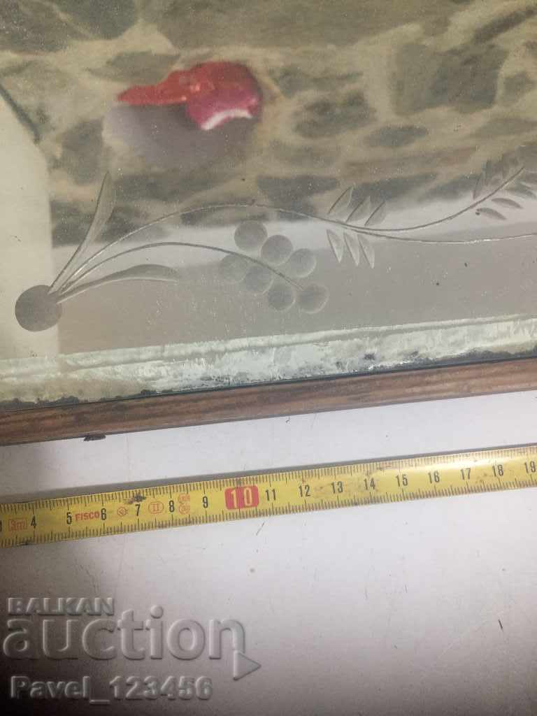 oglinda veche cu preț € 5.00 | 9.78 BGN