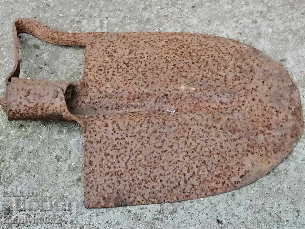 Παλιά φτυάρι, σφυρήλατο σίδερο με τιμή 41.00 BGN | € 20.96 Παλιά φτυάρι, σφυρήλατο σίδερο με τιμή 41.00 BGN | € 20.96