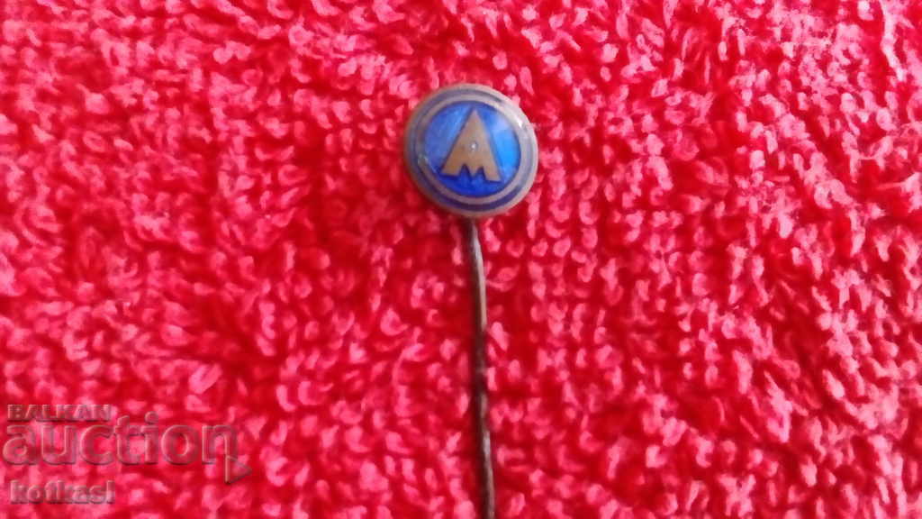 Auction Old badge bronze pin enamel A Auction Old badge bronze pin enamel A