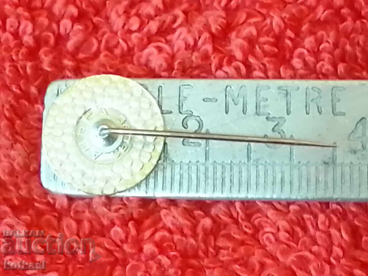 Auction Old pin badge marked VELENJE Auction Old pin badge marked VELENJE