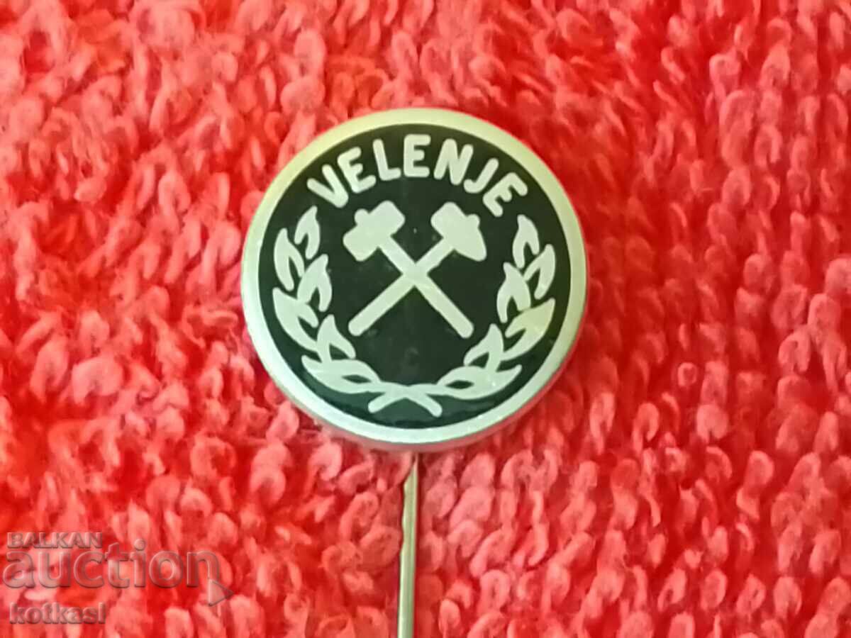 Old pin badge marked VELENJE - 7 Old pin badge marked VELENJE - 7