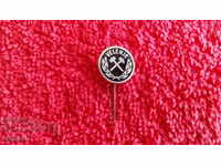 Old pin badge marked VELENJE
