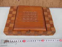 Wooden threaded box - 1