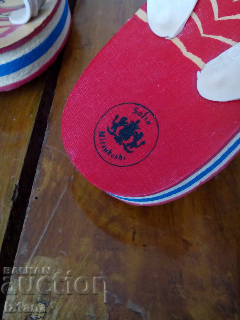 Auction  Old Sofia Mitshukoshi flip flops